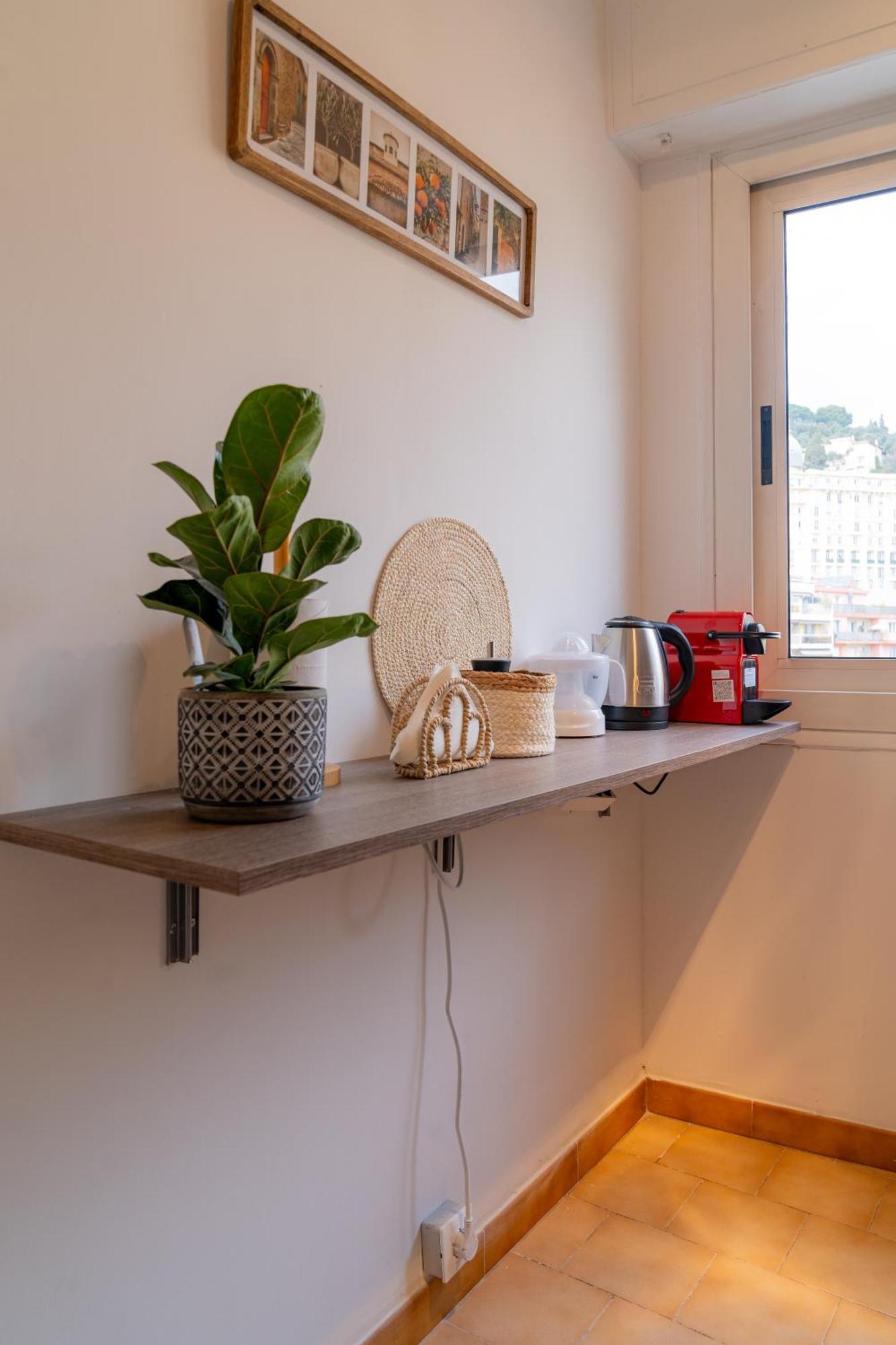 2 Pieces - 4 Personnes - Entierement Equipe Et Idealement Situe Proche Toutes Commodites Appartement *
